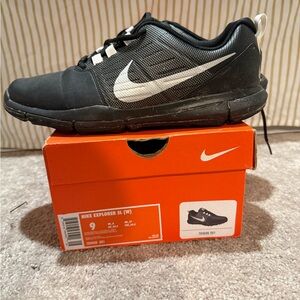 Nike Black and White Explorer SL (W) Golf Shoes
